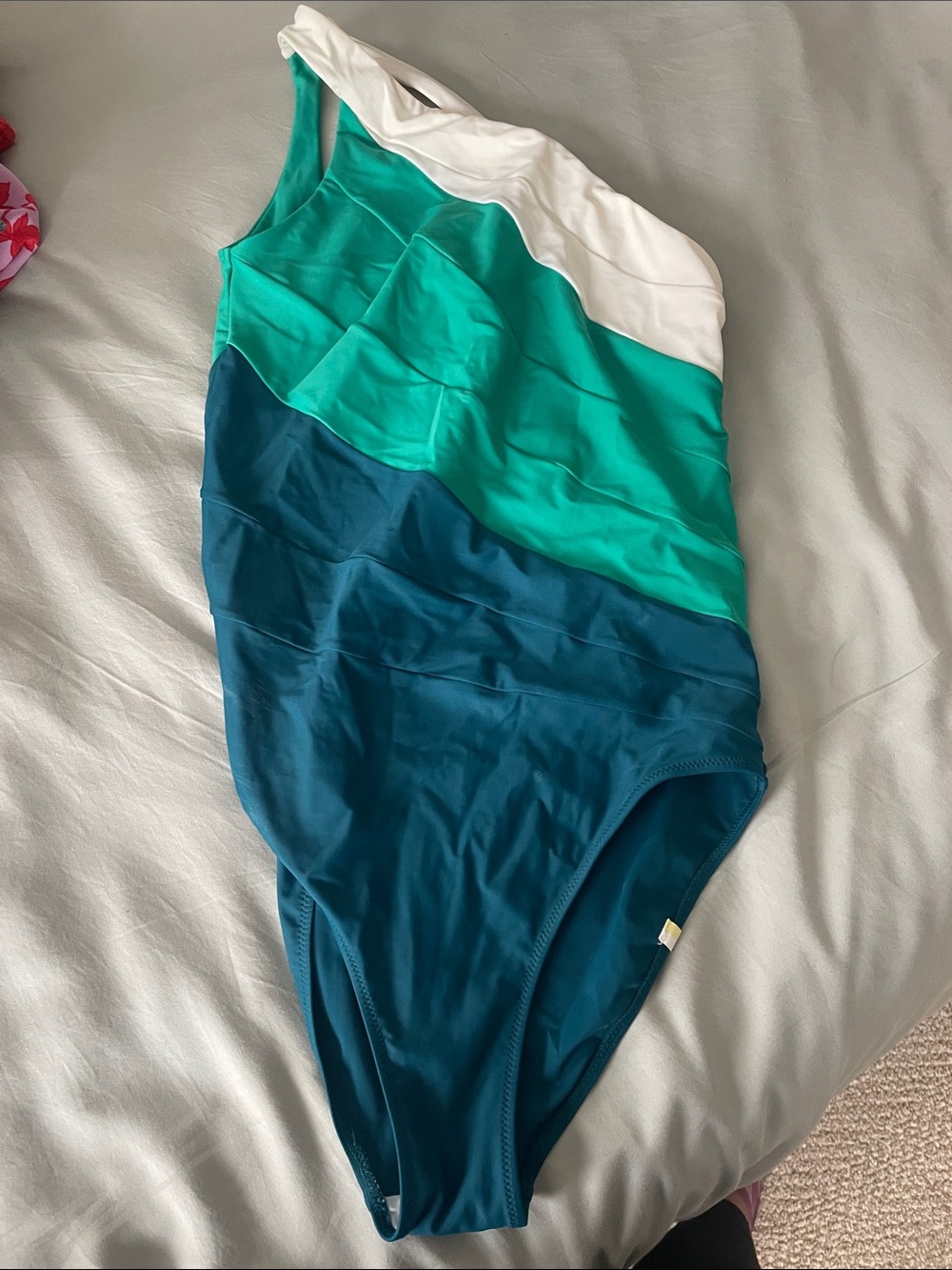summersalt women’s 8 One-Shoulder Colorblock Swimsuit in White, Teal & Deep Teal